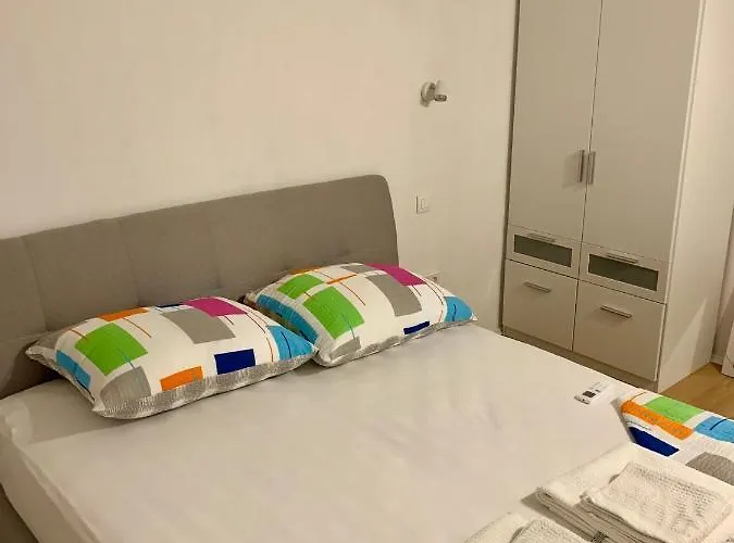 Adriatic Rose 2 特罗吉尔